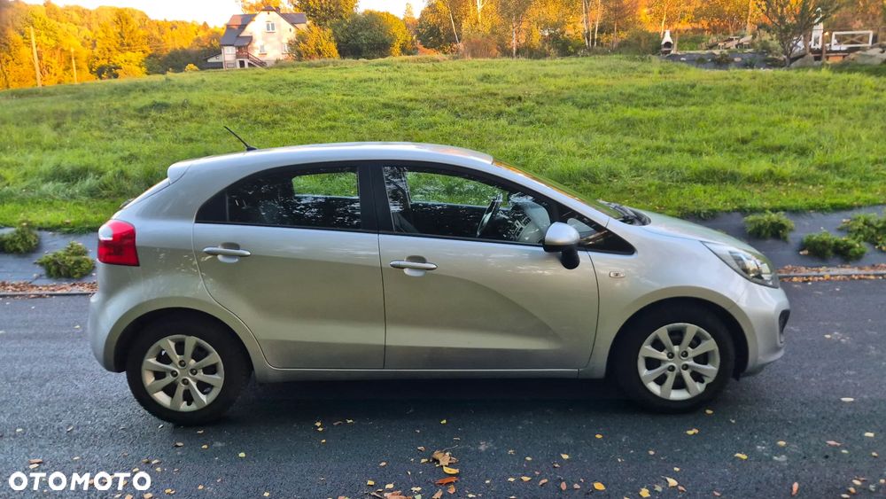Kia Rio 1.2 Dream-Team Edition - 12