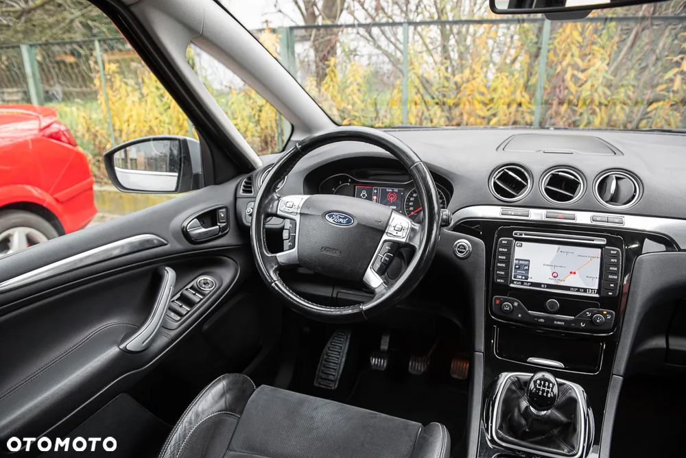 Ford S-Max 2.0 TDCi DPF Champions Edition - 16