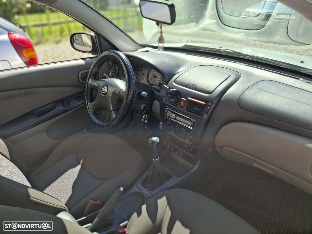Nissan Almera 2.2 Di Elegance - 1