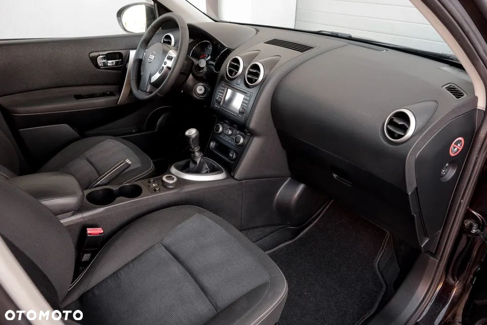 Nissan Qashqai 2.0 4x4 Tekna - 27