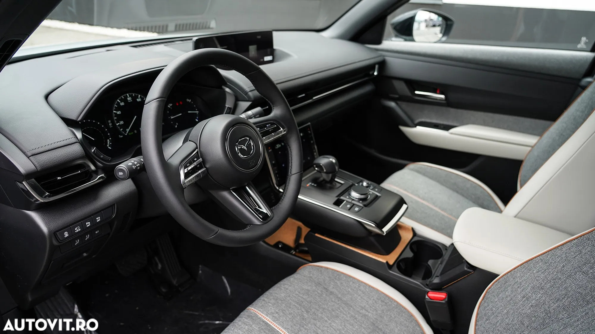 Mazda MX-30 e-Skyactiv EV Makoto (Modern Confidence) - 8
