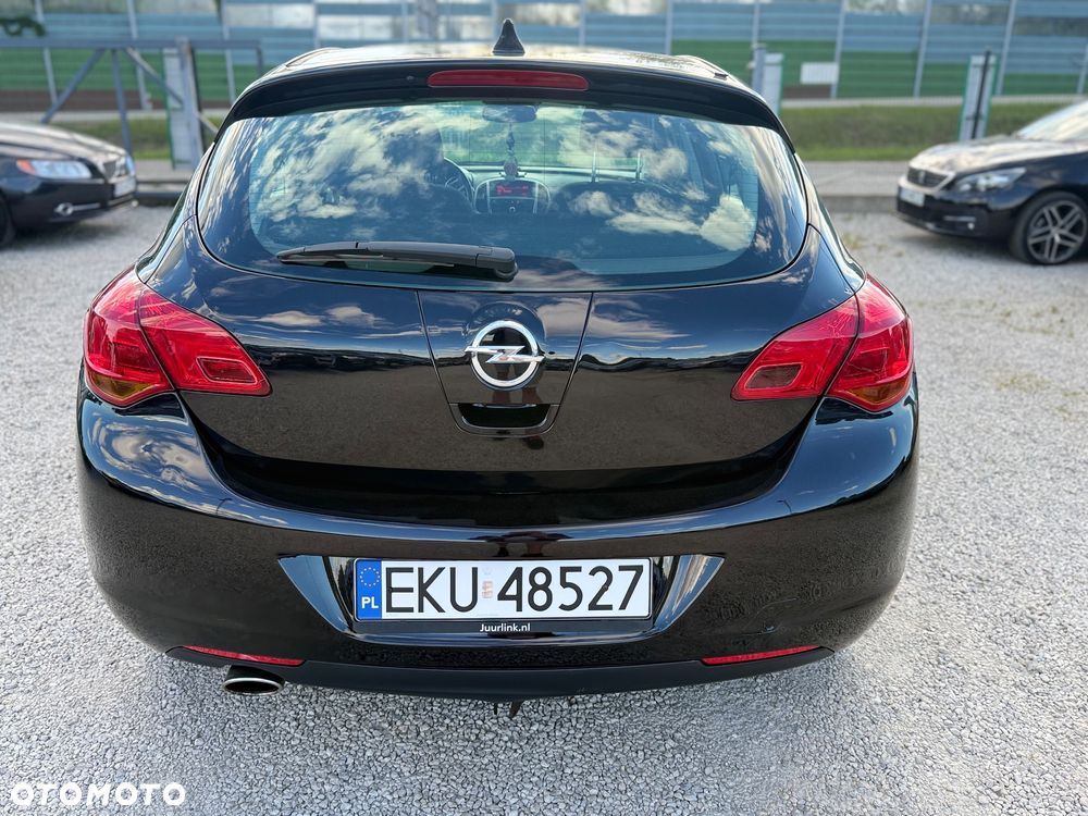 Opel Astra 1.4 Turbo Color Edition - 10