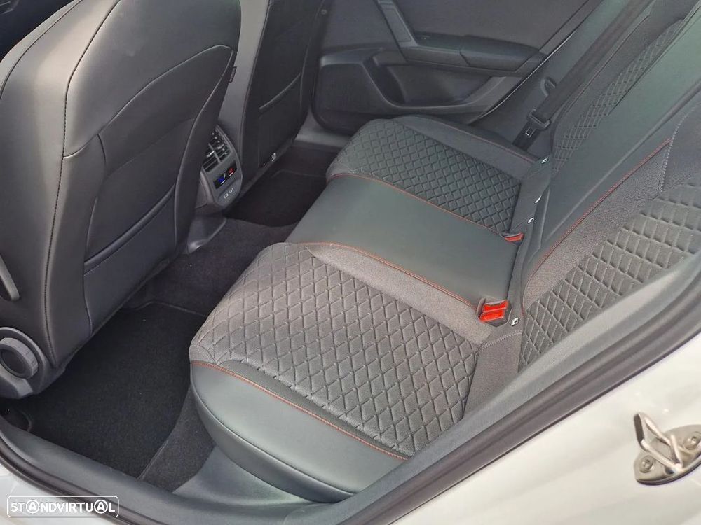 SEAT Leon ST 1.5 TSI e-Hybrid FR DSG Edição Fiscal - 10