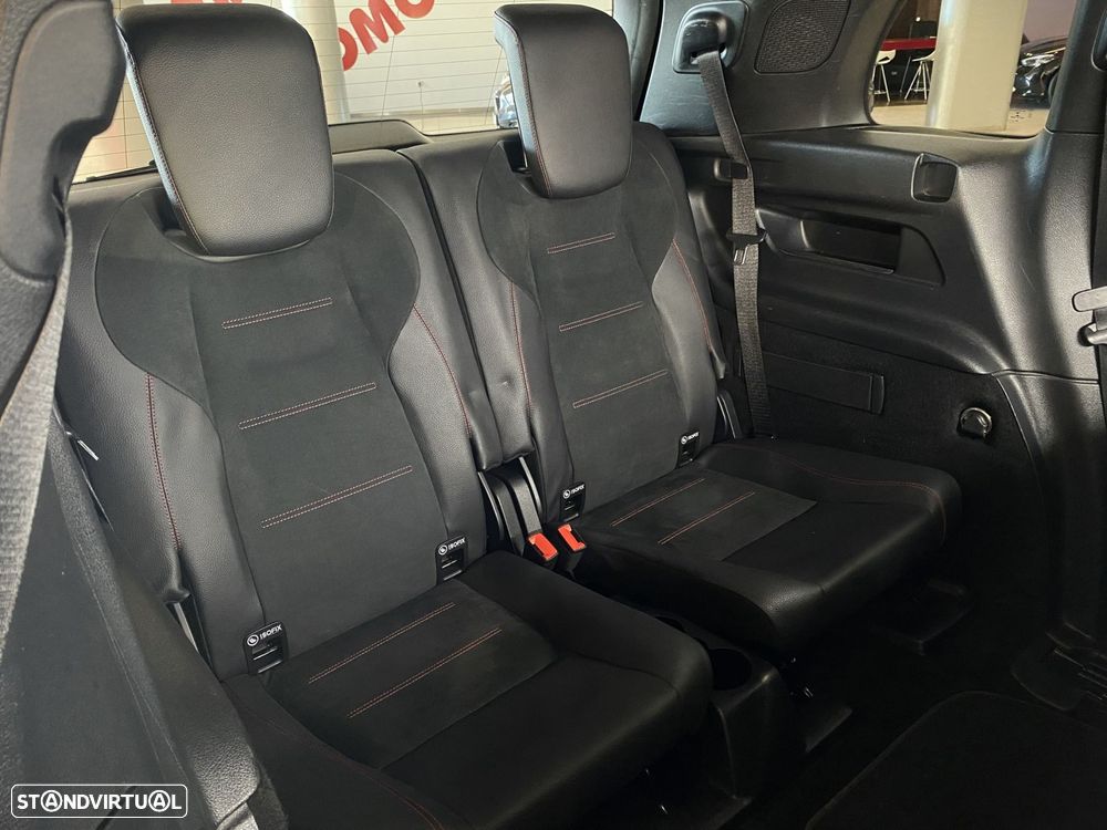 Mercedes-Benz GLB 200 d AMG Line - 12