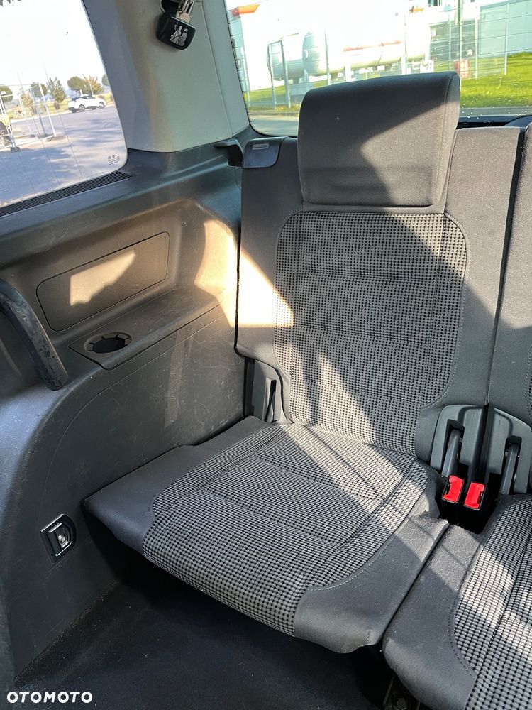 Volkswagen Touran 1.9 TDI - 23