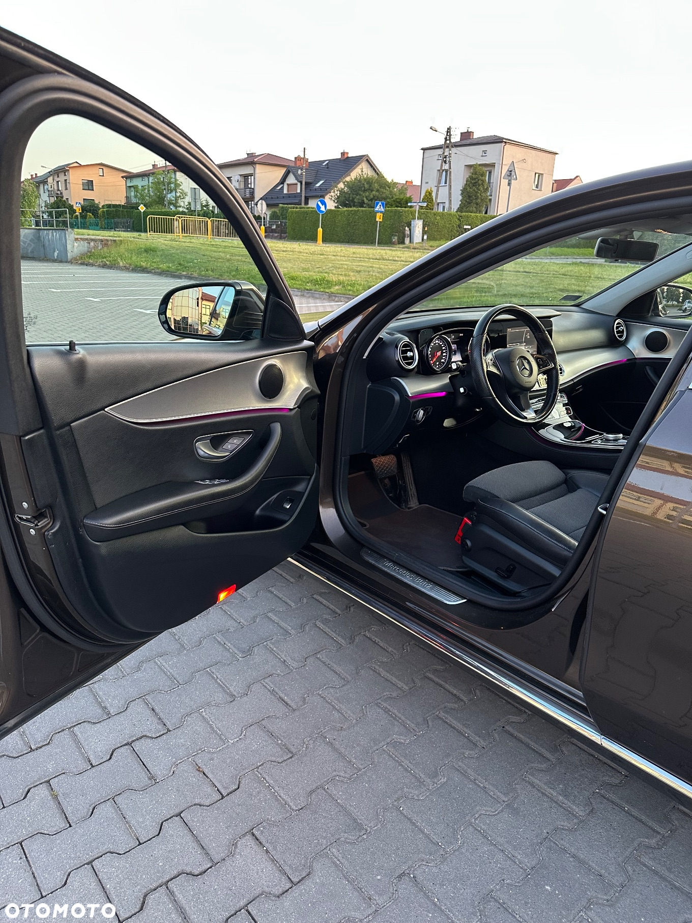Mercedes-Benz Klasa E 220 d 9G-TRONIC - 15