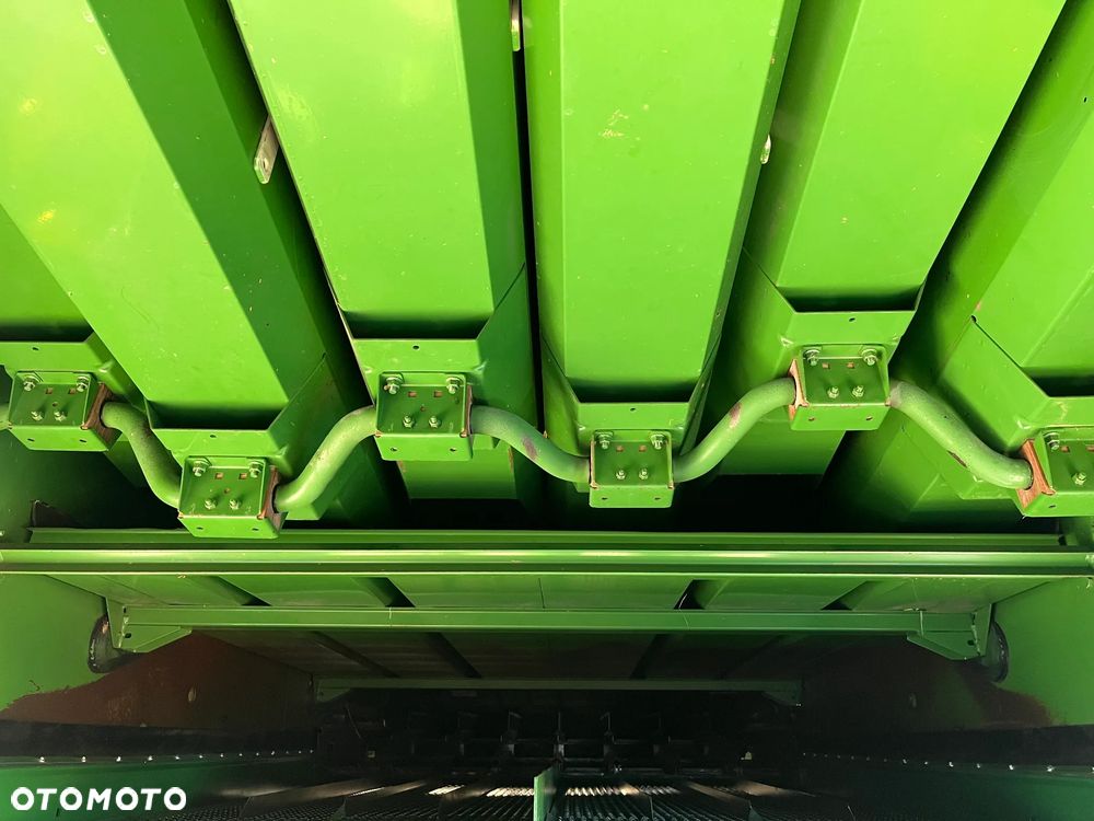 John Deere 2266 - 11