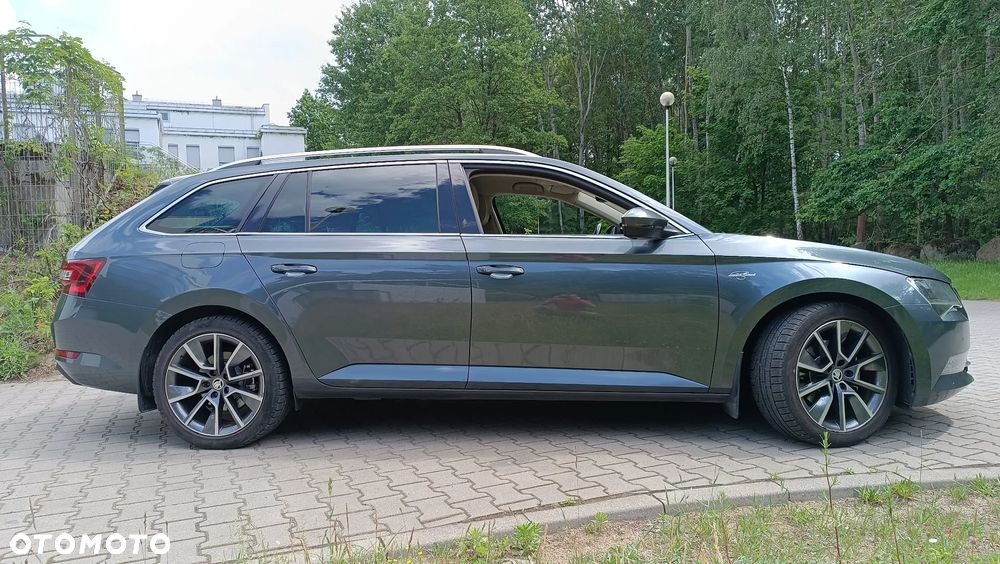Skoda Superb 2.0 TDI 4x4 Style - 28