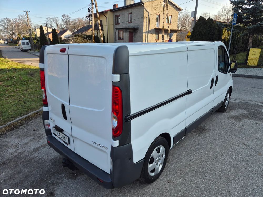 Opel Vivaro - 18