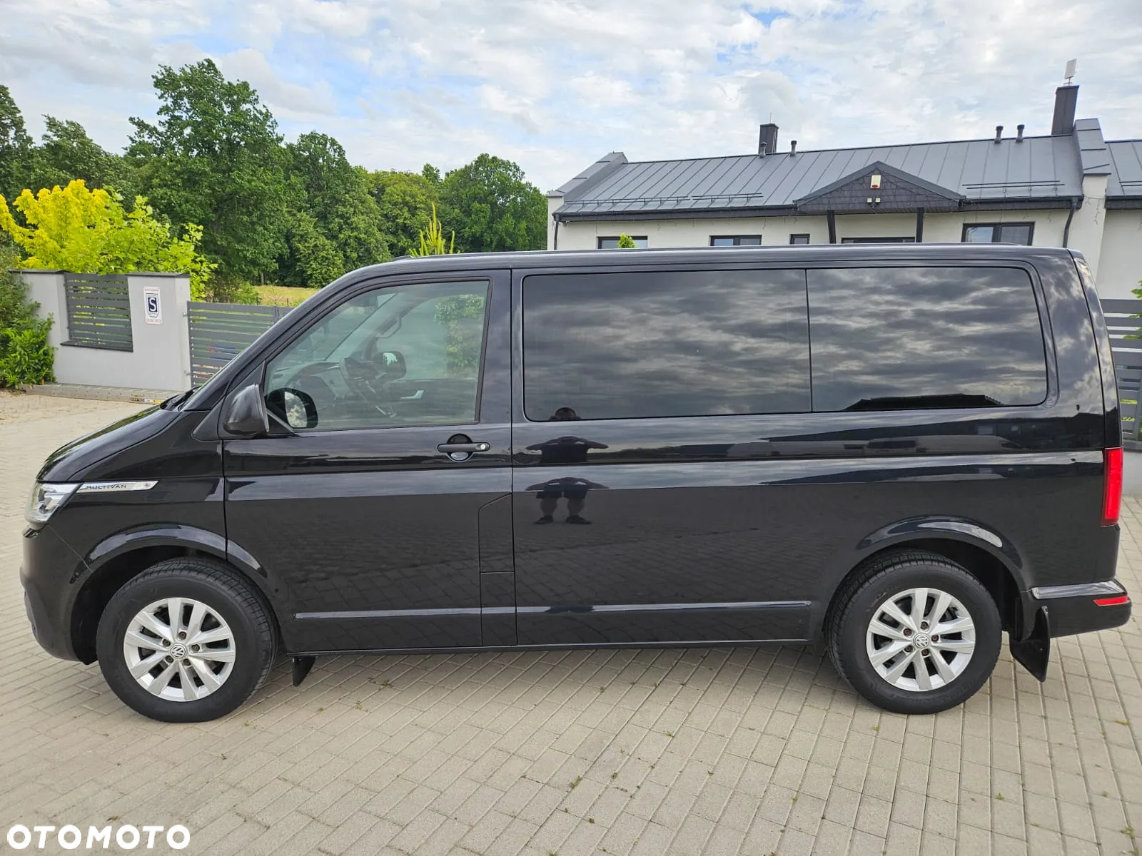 Volkswagen Multivan 2.0 TDI L1 Trendline DSG - 35