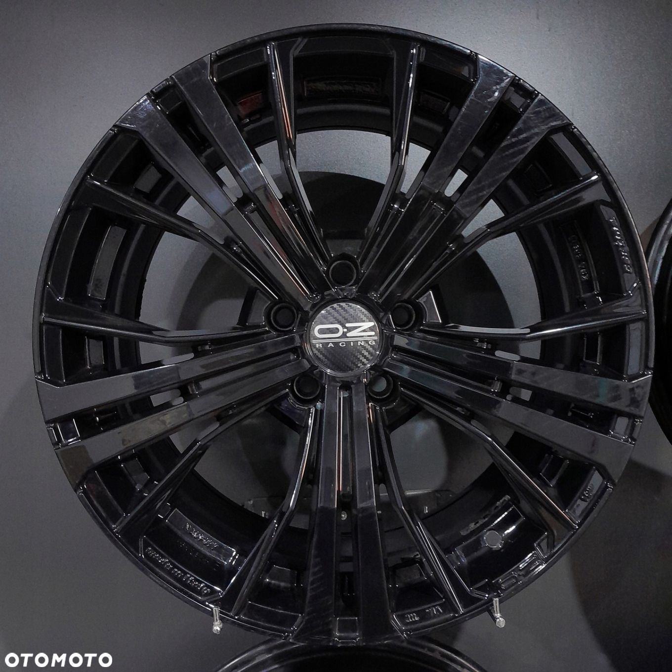 Felgi 19 5x120 BMW Seria 5,6,7,8 M3 M4 M5 M6 F13795-39 - 3