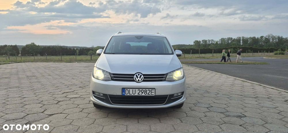 Volkswagen Sharan 2.0 TDI Highline DSG - 2