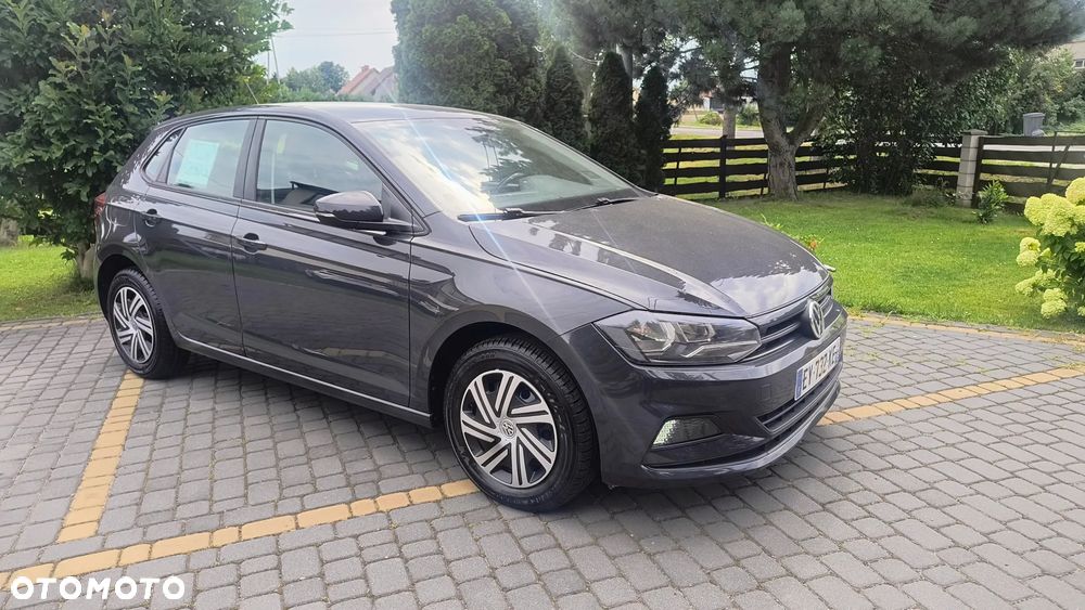 Volkswagen Polo - 1