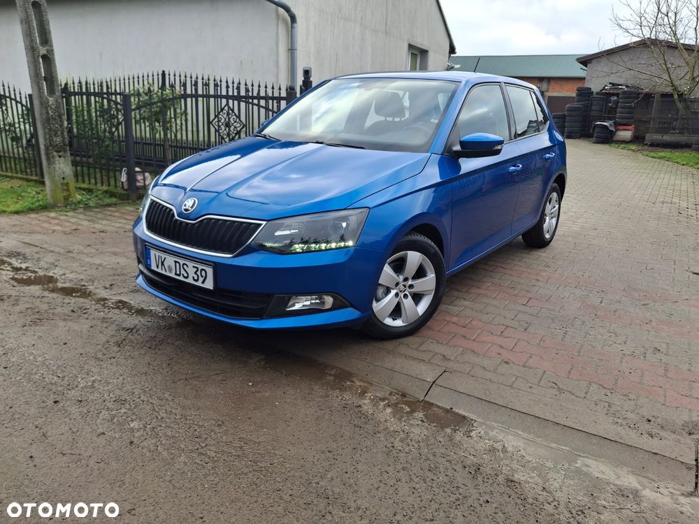 Skoda Fabia 1.0 TSI Cool Edition Red & Grey - 1