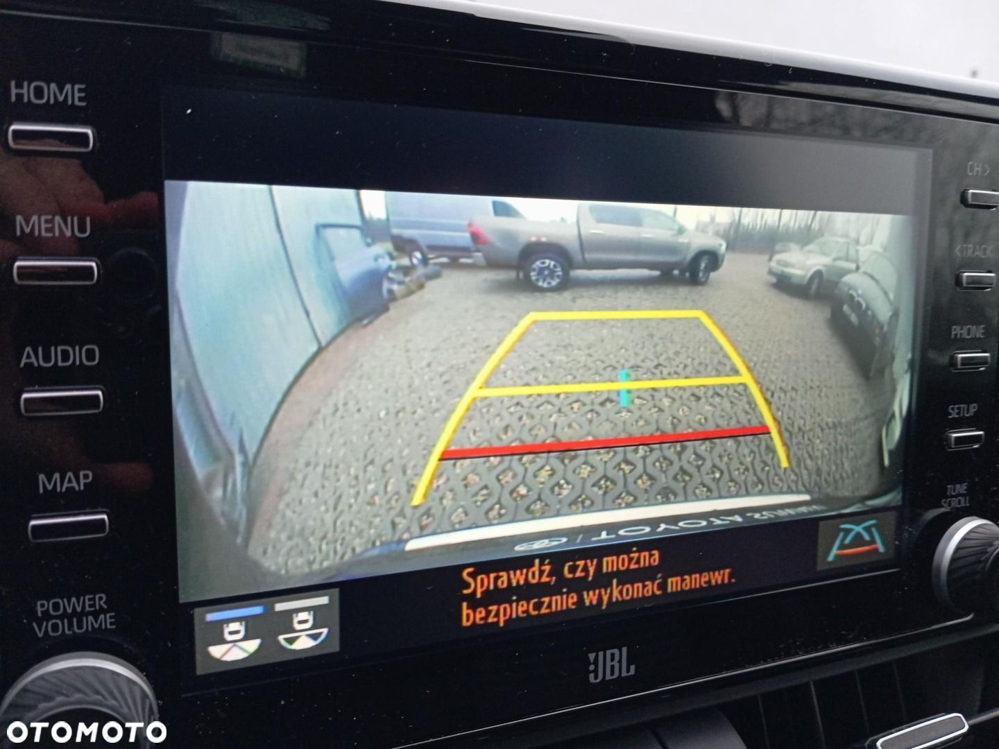 Toyota RAV4 2.5 Hybrid Black Edition by JBL 4x4 - 19