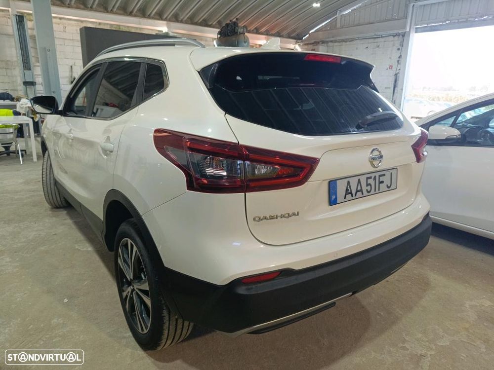 Nissan Qashqai 1.5 dCi N-Connecta J18 - 3