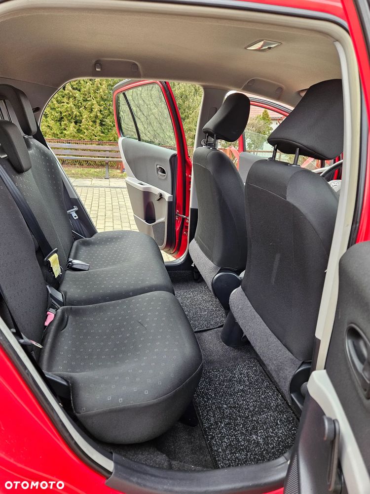Toyota Yaris 1.0 Terra - 26