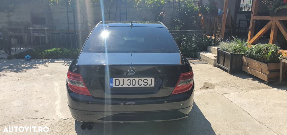 Mercedes-Benz C 200 CDI BlueEFFICIENCY - 8