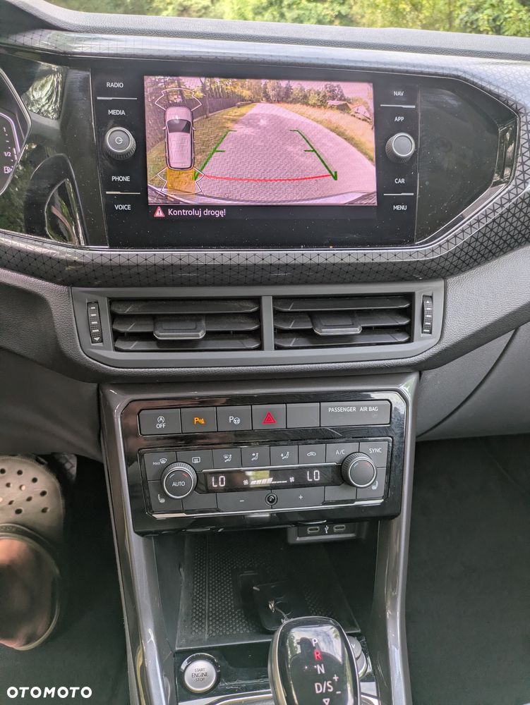Volkswagen T-Cross - 19