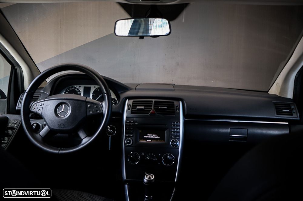 Mercedes-Benz B 180 CDI - 19