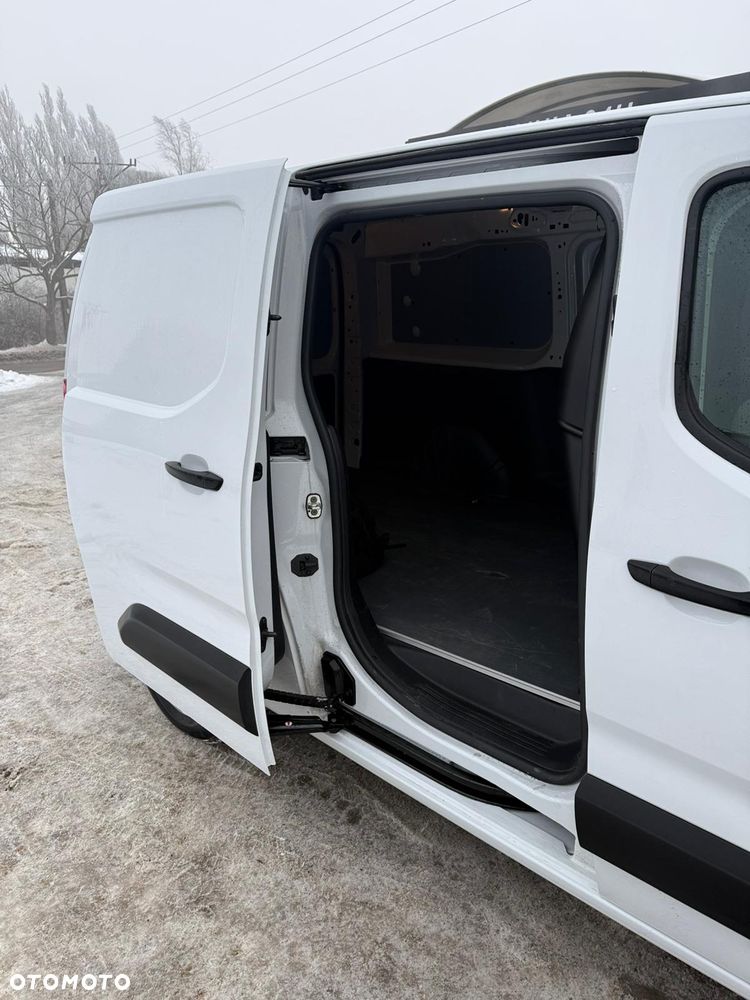 Toyota Pro Ace City - 9