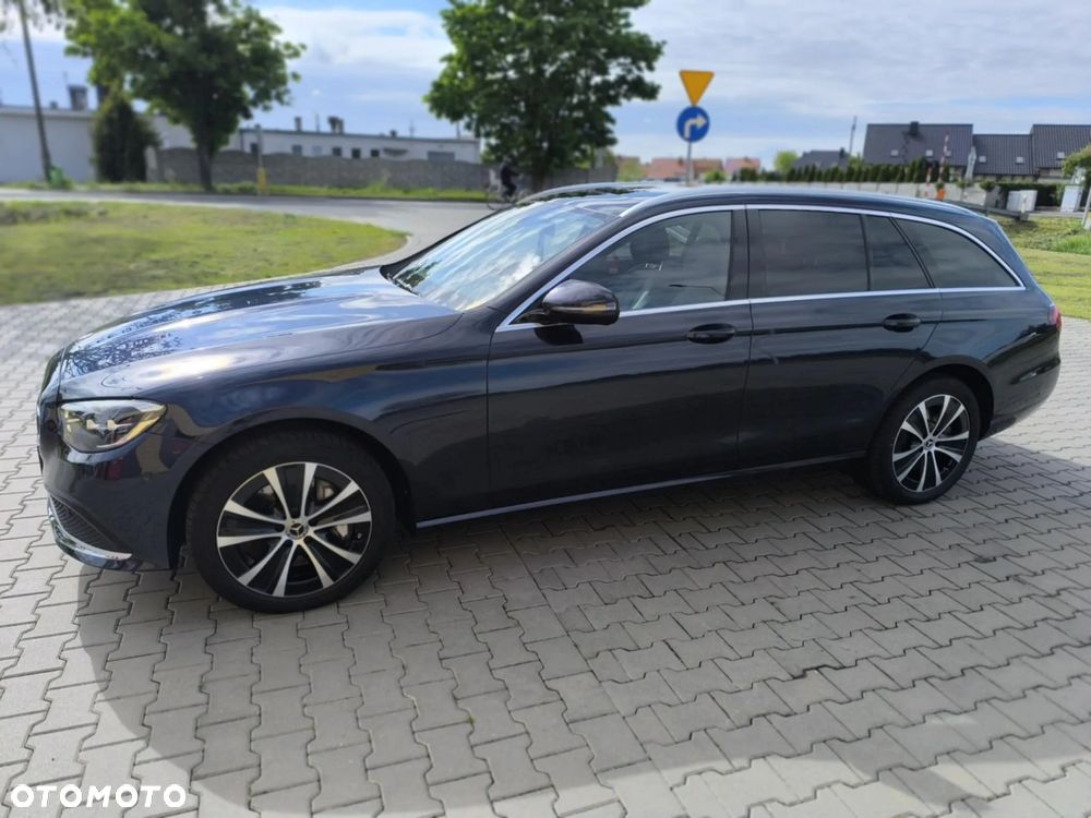 Mercedes-Benz Klasa E ver-300-de-4matic-t-9g--tronic-avantgarde - 10
