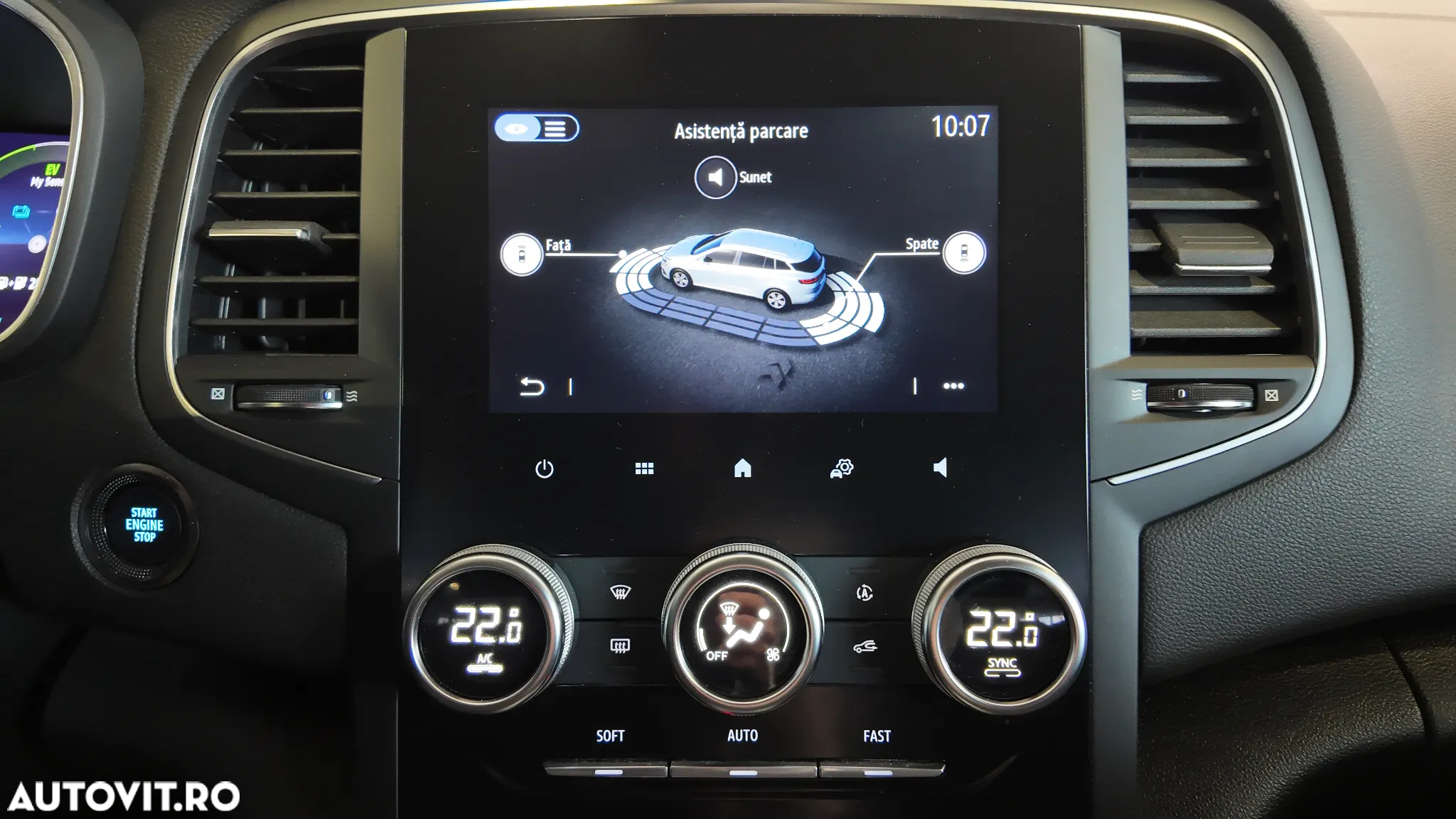 Renault Megane E-TECH Plug-in 160 BUSINESS EDITION - 27