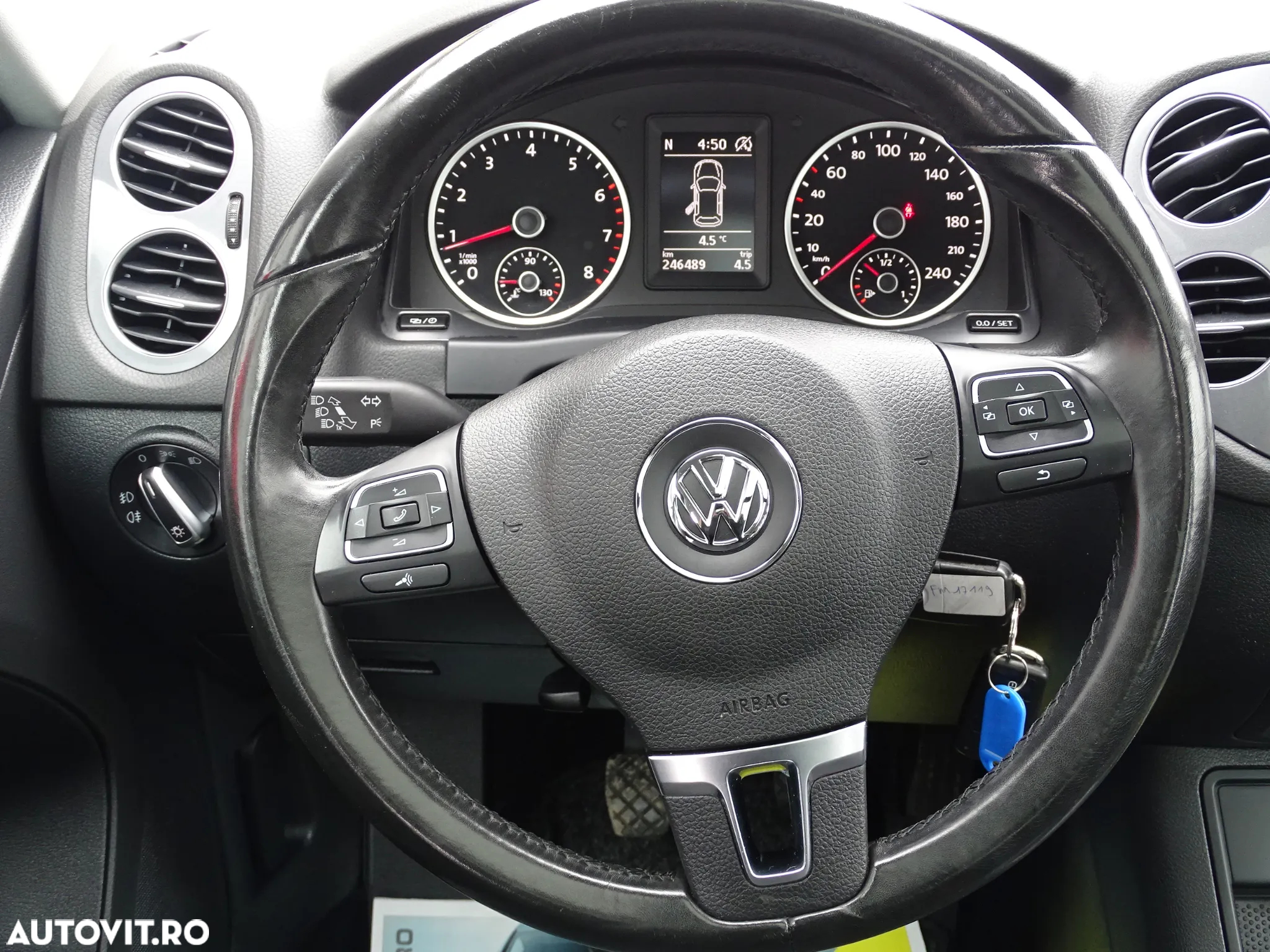 Volkswagen Tiguan 1.4 TSI BlueMotion Technology Trend & Fun - 16