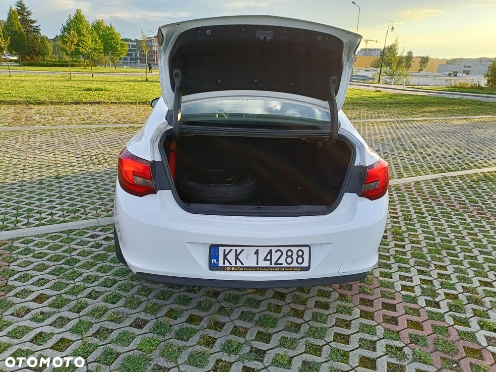 Opel Astra 1.6 EU6 - 6