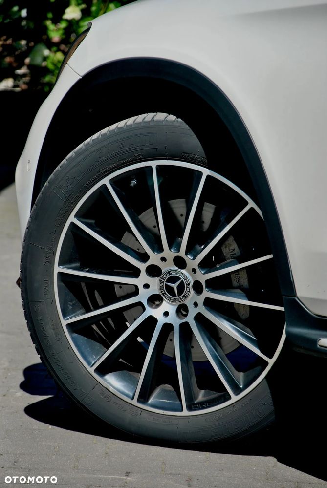 Mercedes-Benz GLC - 15
