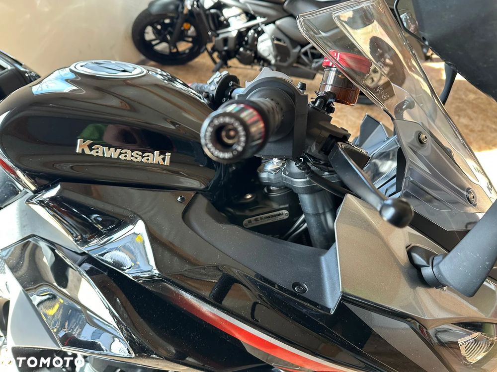 Kawasaki Ninja 1000 SX - 6