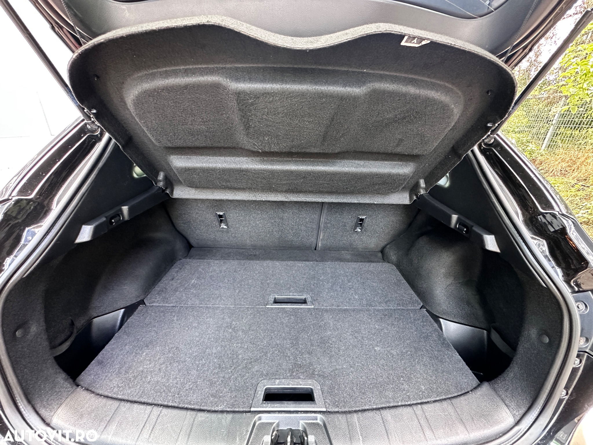 Nissan Qashqai 1.6 DCI Start/Stop X-TRONIC Tekna - 35