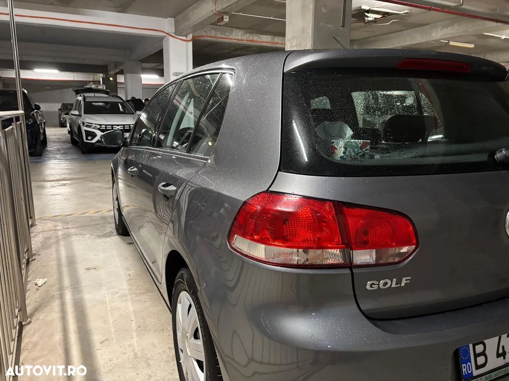 Volkswagen Golf 1.6 TDI DPF Comfortline - 9