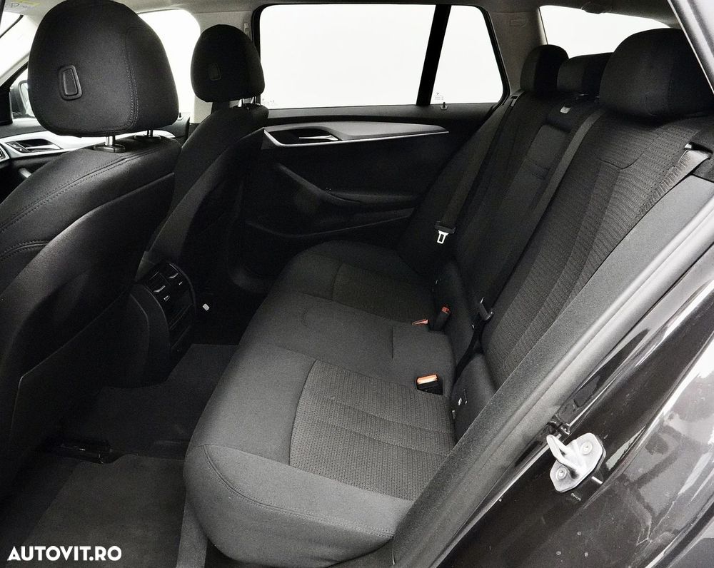 BMW Seria 5 520d - 16