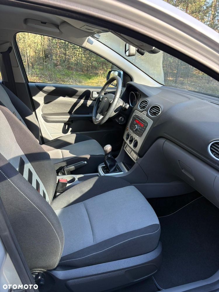 Ford Focus 1.6 TDCi DPF Style+ - 17