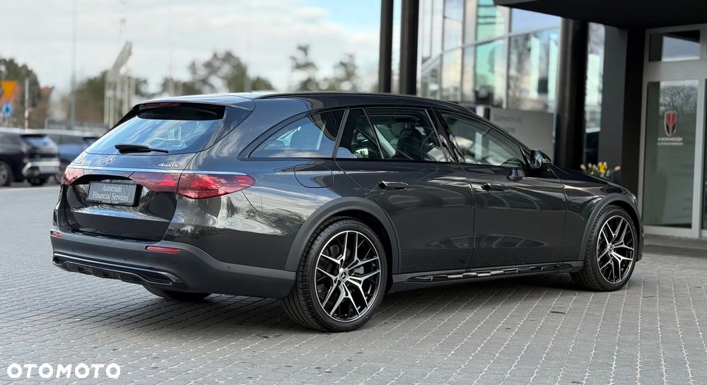 Mercedes-Benz Klasa E 300 de PHEV 4-Matic All-Terrain Avantgarde 9G-Tronic - 6