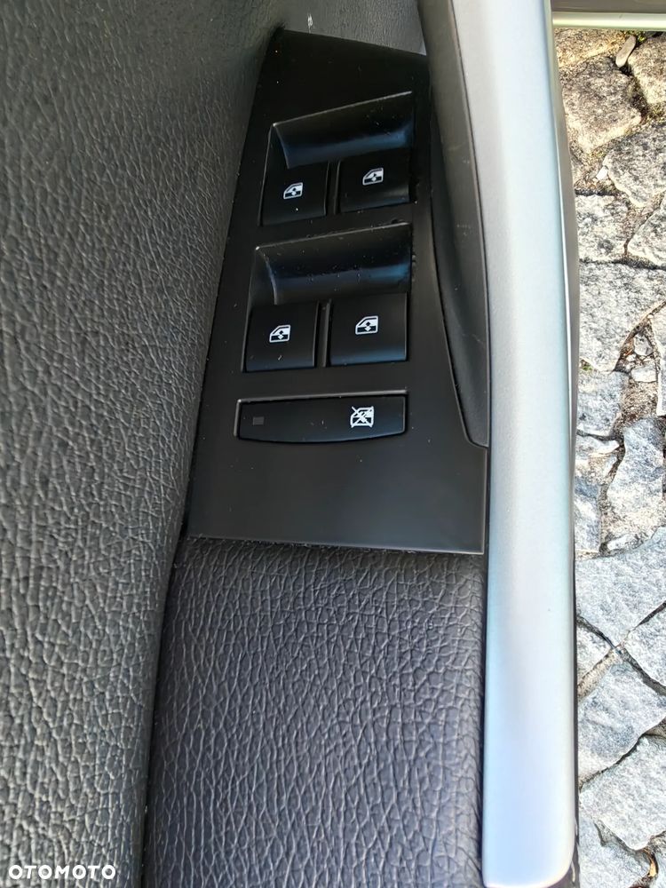 Opel Astra 1.6 Cosmo - 26