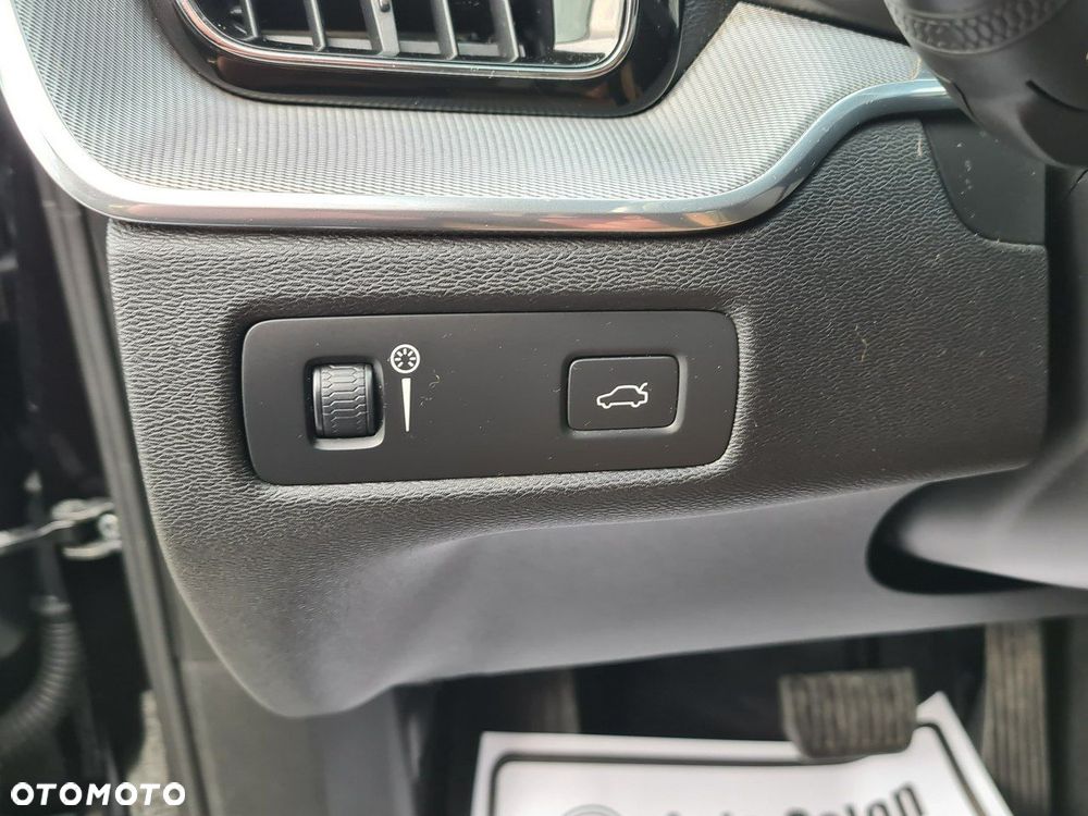 Volvo XC 60 D5 AWD Inscription - 17