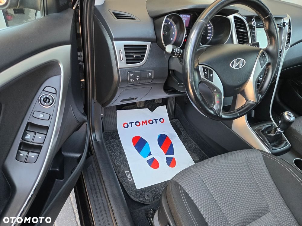 Hyundai i30 1.6 GDI Premium - 22