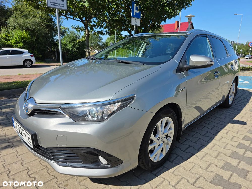 Toyota Auris - 1