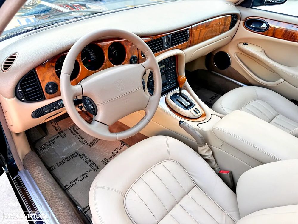 Jaguar XJ XJ8 3.2 Executive - 21