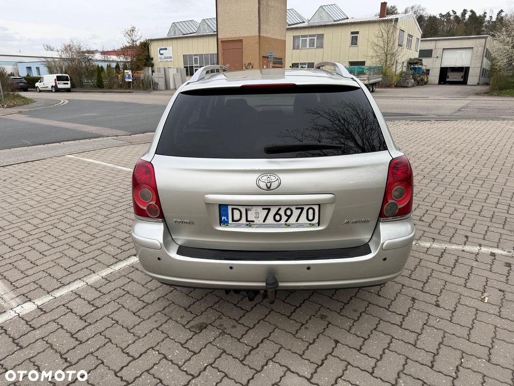 Toyota Avensis 2.0 D-4D Sol Premium - 5