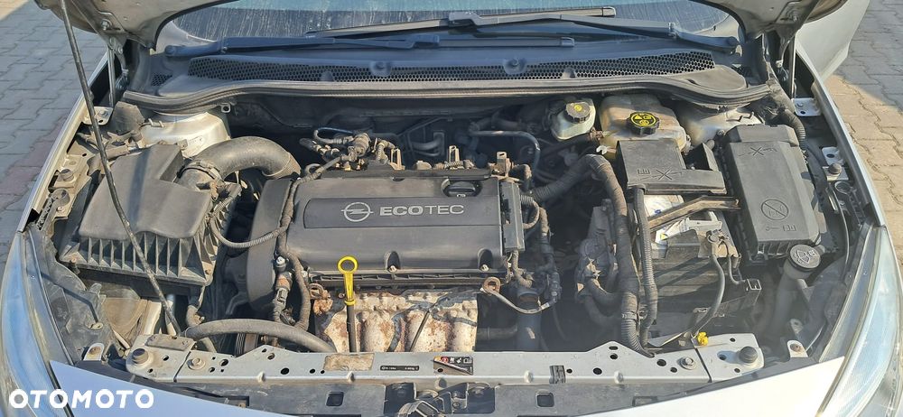 Opel Astra 1.6 Sport - 8