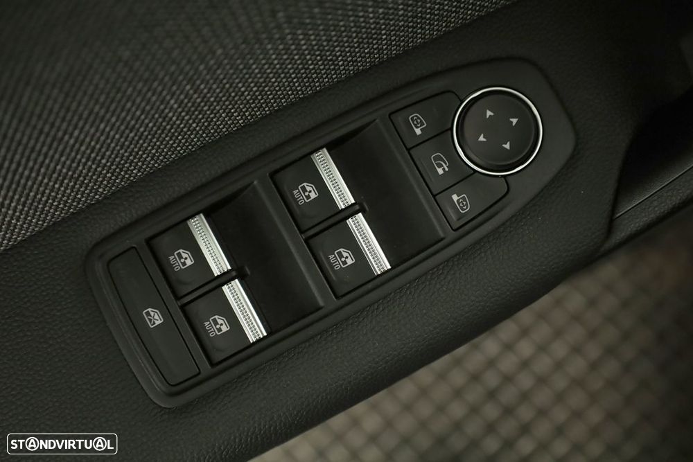 Renault Captur 1.0 TCe Techno Bi-Fuel - 20