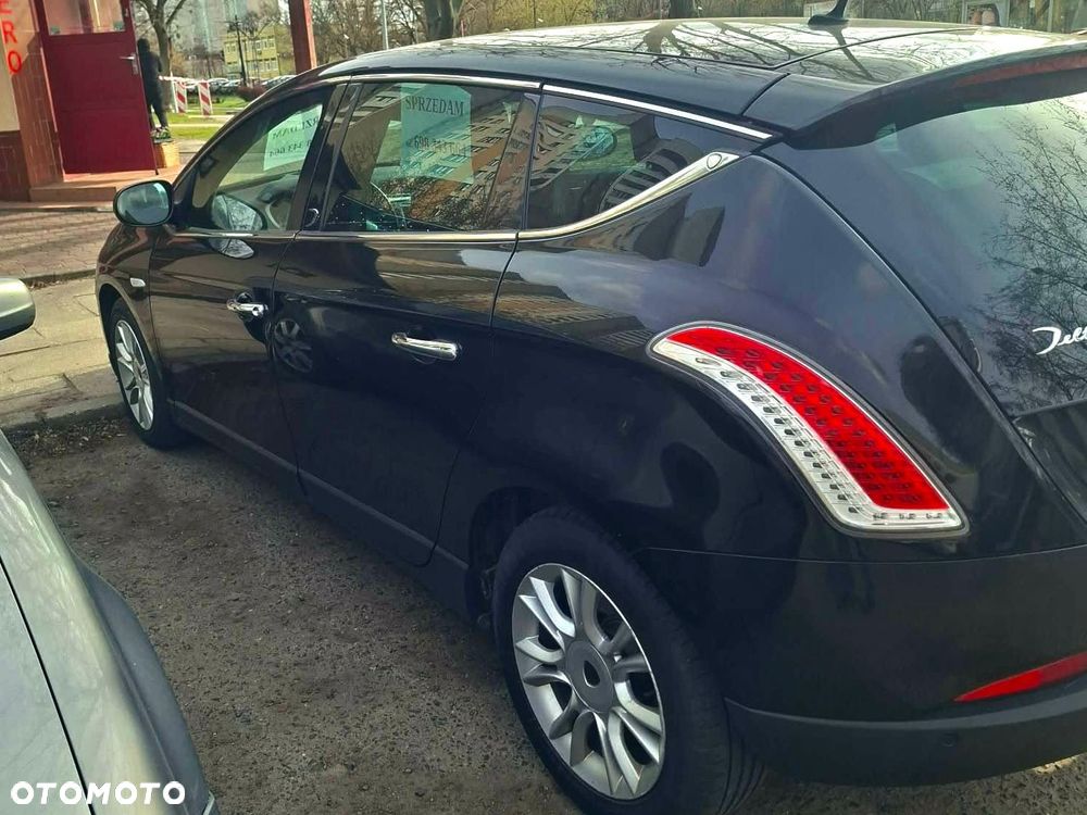 Lancia Delta 1.6 MultiJet 16v Oro - 3