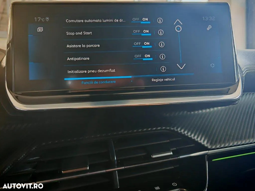 Peugeot 2008 1.2 L PureTech STT GT Line - 19