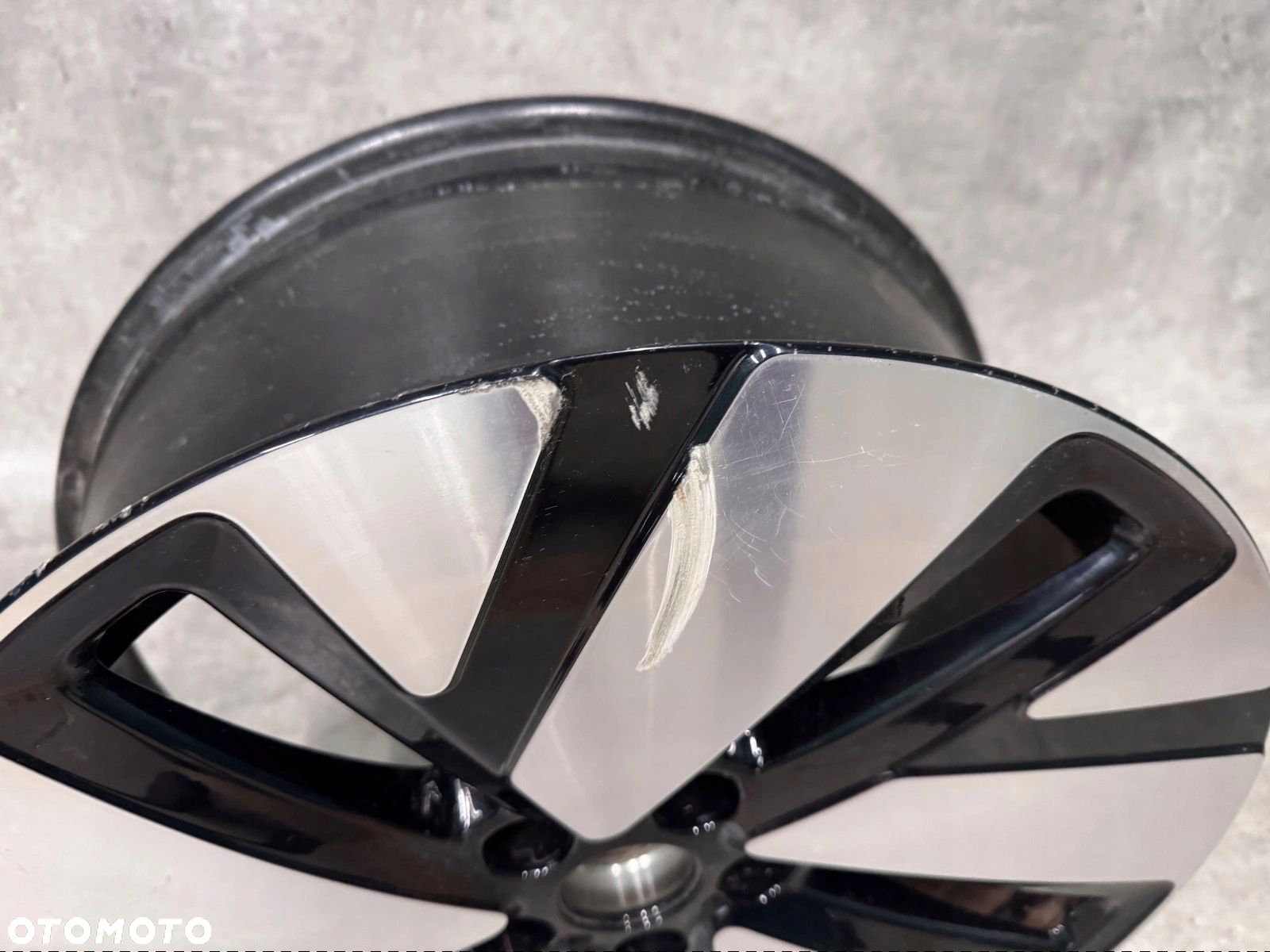 FELGA VW VOLKSWAGEN ID BUZZ 19'' 8" ET45 - 3