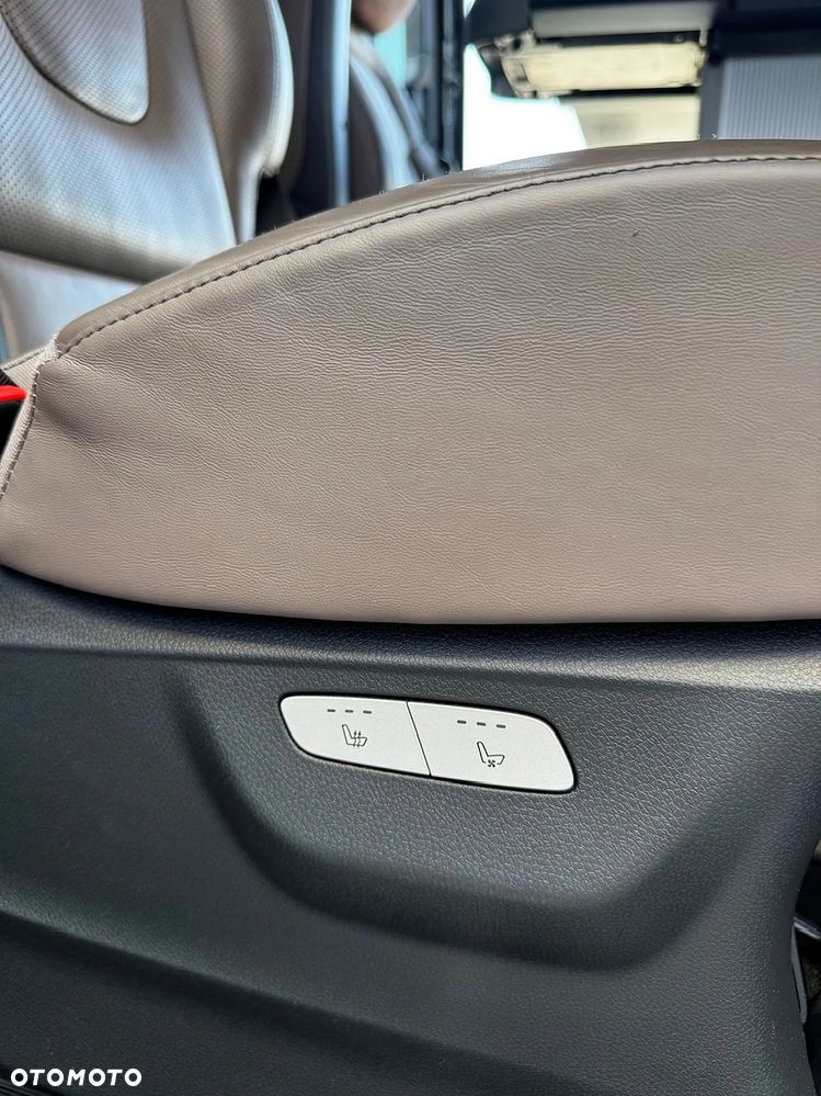 Mercedes-Benz Klasa V ver-300-d-4--matic-avantgarde-9g--tronic-ekstra-d- - 12