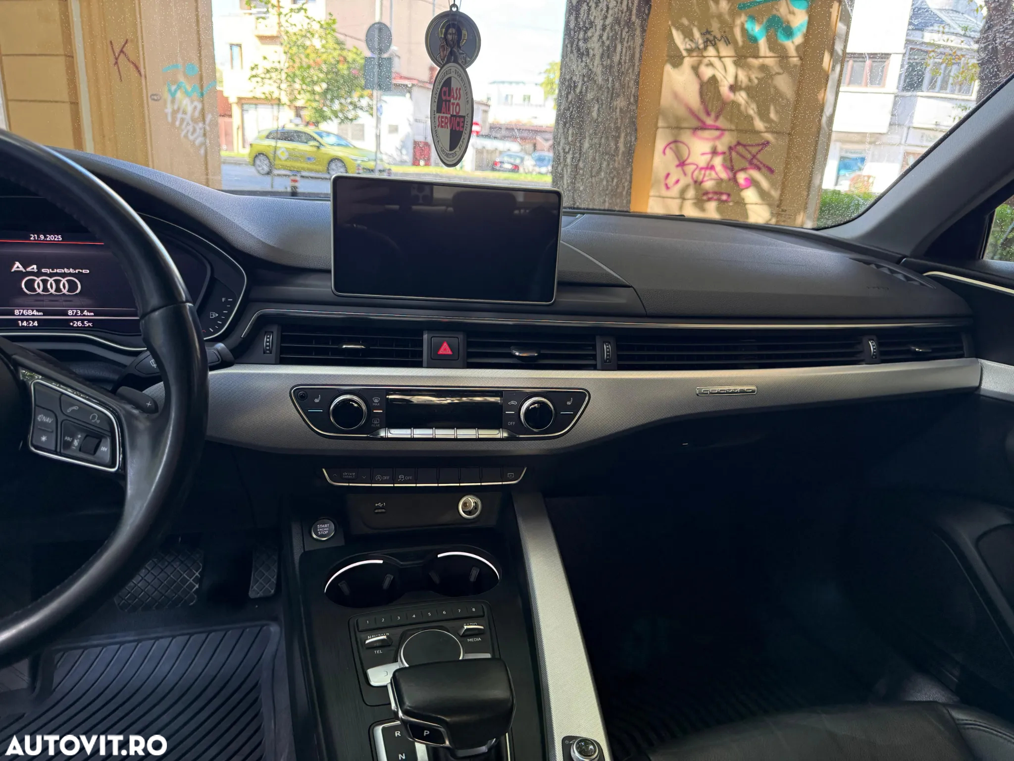 Audi A4 2.0 TFSI S tronic quattro - 7