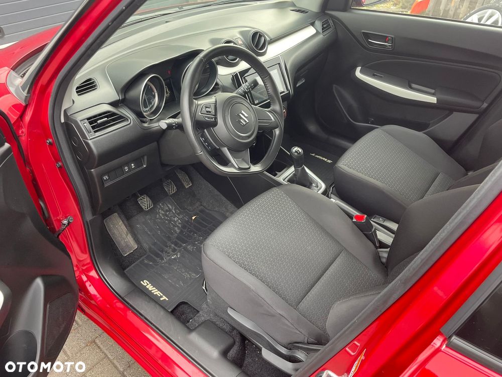 Suzuki Swift 1.2 SHVS Premium Plus - 10